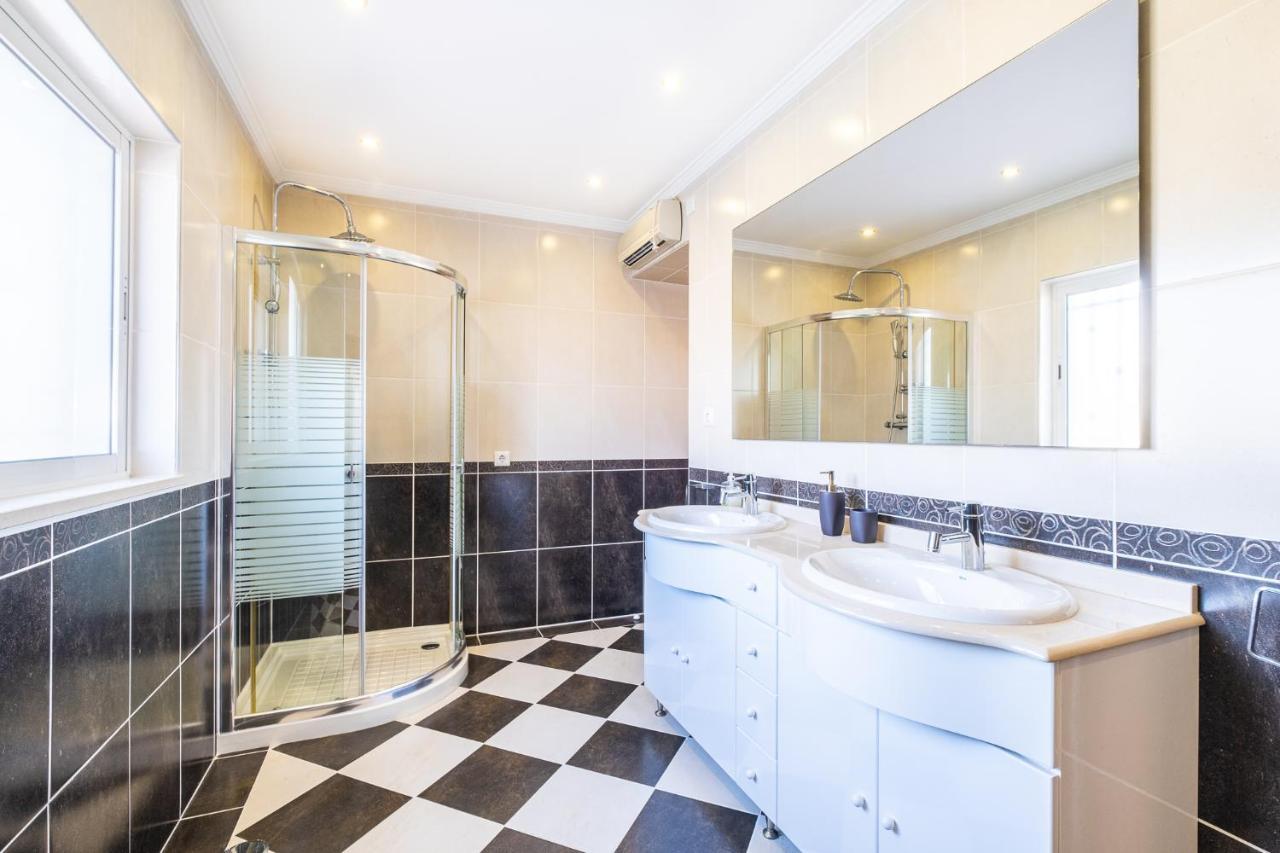 Villa Estrelicia - Pool - Free Wi-Fi - New In Booking Loule Exterior photo
